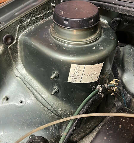 Зеленый Фольксваген Гольф, объемом двигателя 1.59 л и пробегом 200 тыс. км за 2500 $, фото 13 на Automoto.ua