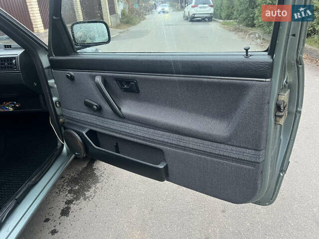 Зеленый Фольксваген Гольф, объемом двигателя 1.59 л и пробегом 200 тыс. км за 2500 $, фото 9 на Automoto.ua