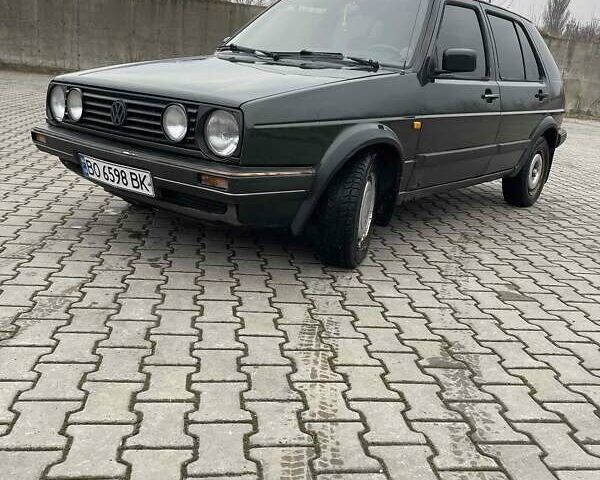 Зеленый Фольксваген Гольф, объемом двигателя 1.6 л и пробегом 233 тыс. км за 1200 $, фото 4 на Automoto.ua