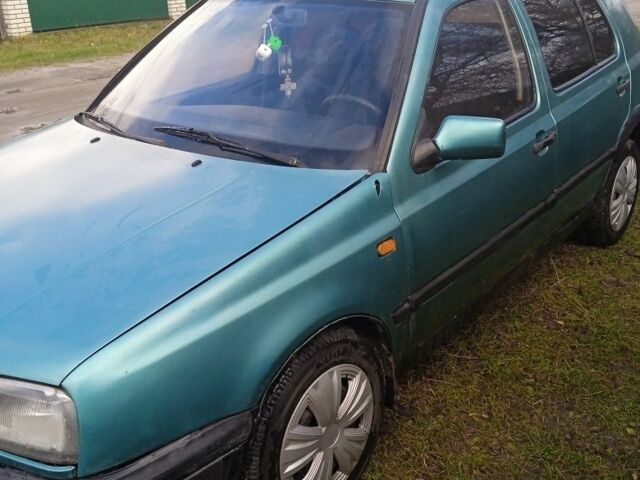 Зелений Фольксваген Гольф, об'ємом двигуна 1.4 л та пробігом 200 тис. км за 900 $, фото 1 на Automoto.ua