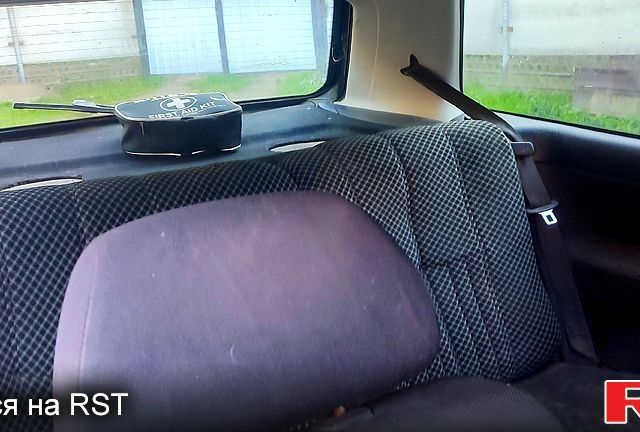 Зеленый Фольксваген Гольф, объемом двигателя 1.4 л и пробегом 260 тыс. км за 1420 $, фото 3 на Automoto.ua