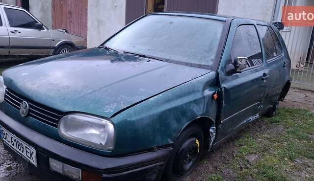 Зелений Фольксваген Гольф, об'ємом двигуна 1.39 л та пробігом 325 тис. км за 500 $, фото 4 на Automoto.ua