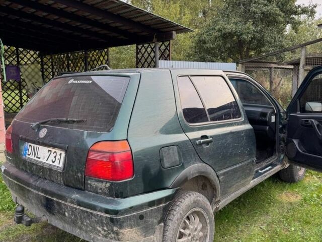 Зелений Фольксваген Гольф, об'ємом двигуна 1.9 л та пробігом 300 тис. км за 600 $, фото 2 на Automoto.ua