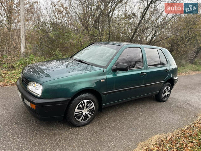 Зеленый Фольксваген Гольф, объемом двигателя 0 л и пробегом 266 тыс. км за 1799 $, фото 2 на Automoto.ua