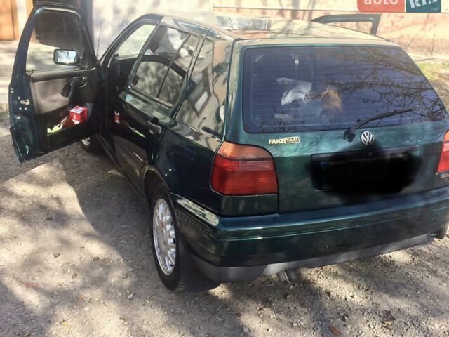 Зеленый Фольксваген Гольф, объемом двигателя 1.9 л и пробегом 250 тыс. км за 2900 $, фото 2 на Automoto.ua