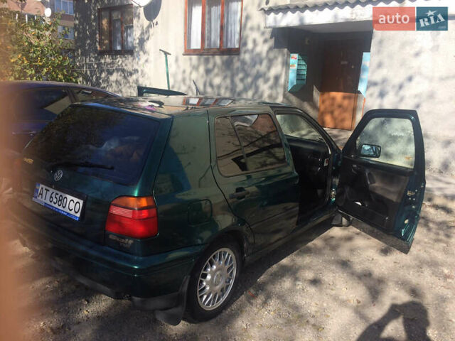 Зеленый Фольксваген Гольф, объемом двигателя 1.9 л и пробегом 250 тыс. км за 2900 $, фото 1 на Automoto.ua