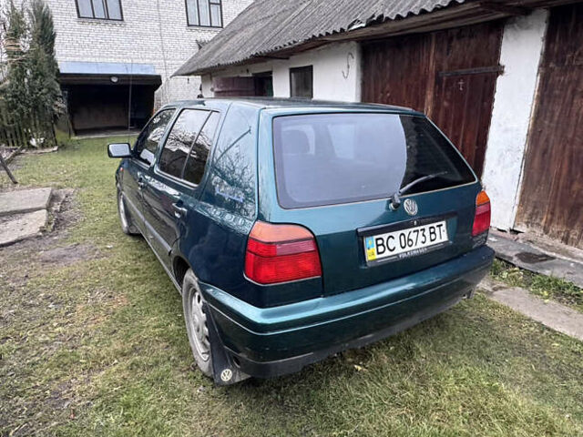 Зеленый Фольксваген Гольф, объемом двигателя 0 л и пробегом 199 тыс. км за 3800 $, фото 3 на Automoto.ua