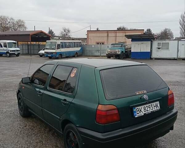 Зеленый Фольксваген Гольф, объемом двигателя 1.78 л и пробегом 280 тыс. км за 2150 $, фото 8 на Automoto.ua