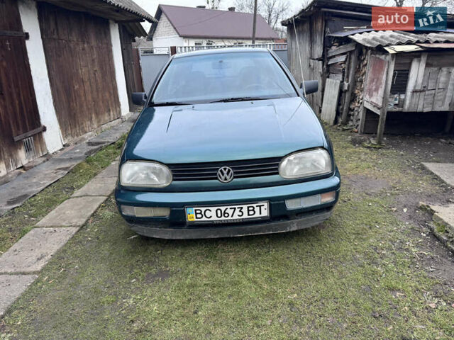 Зеленый Фольксваген Гольф, объемом двигателя 0 л и пробегом 199 тыс. км за 3800 $, фото 2 на Automoto.ua