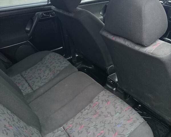 Зеленый Фольксваген Гольф, объемом двигателя 1.78 л и пробегом 279 тыс. км за 2350 $, фото 19 на Automoto.ua