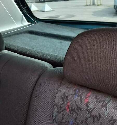 Зеленый Фольксваген Гольф, объемом двигателя 1.78 л и пробегом 285 тыс. км за 2300 $, фото 10 на Automoto.ua