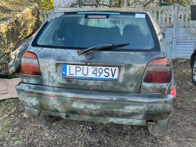 Зеленый Фольксваген Гольф, объемом двигателя 1.6 л и пробегом 240 тыс. км за 750 $, фото 5 на Automoto.ua