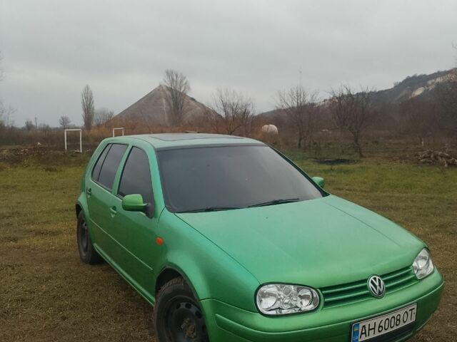 Зеленый Фольксваген Гольф, объемом двигателя 1.9 л и пробегом 38 тыс. км за 3800 $, фото 1 на Automoto.ua