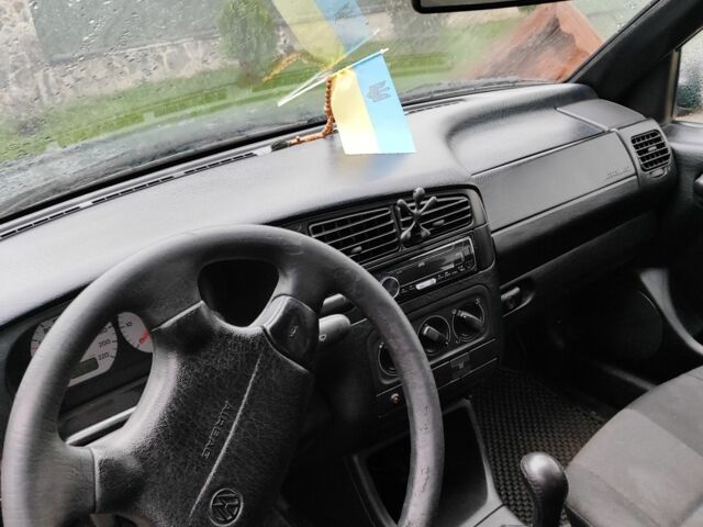 Зеленый Фольксваген Гольф, объемом двигателя 0 л и пробегом 165 тыс. км за 2600 $, фото 5 на Automoto.ua