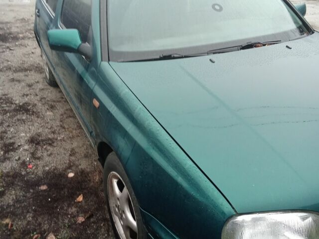 Зеленый Фольксваген Гольф, объемом двигателя 1.8 л и пробегом 200 тыс. км за 850 $, фото 3 на Automoto.ua