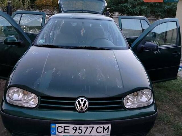 Зеленый Фольксваген Гольф, объемом двигателя 1.9 л и пробегом 331 тыс. км за 3000 $, фото 3 на Automoto.ua