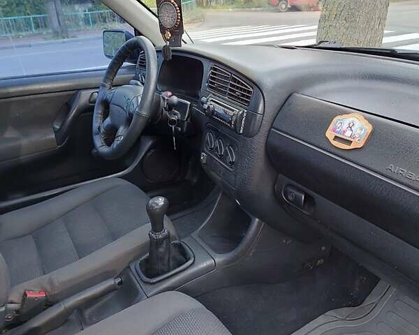 Фольксваген Гольф 1998 в Могилев-Подольском на Automoto.ua Зеленый Фольксваген Гольф, объемом двигателя 1.39 л и пробегом 384 тыс. км за 2200 $, фото 5 на Automoto.ua