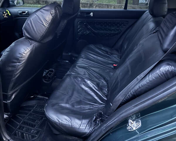 Зеленый Фольксваген Гольф, объемом двигателя 1.4 л и пробегом 366 тыс. км за 2850 $, фото 24 на Automoto.ua