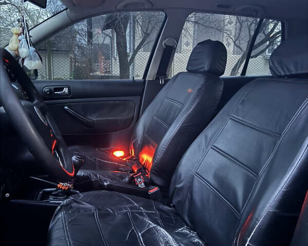 Зеленый Фольксваген Гольф, объемом двигателя 1.4 л и пробегом 366 тыс. км за 2850 $, фото 22 на Automoto.ua