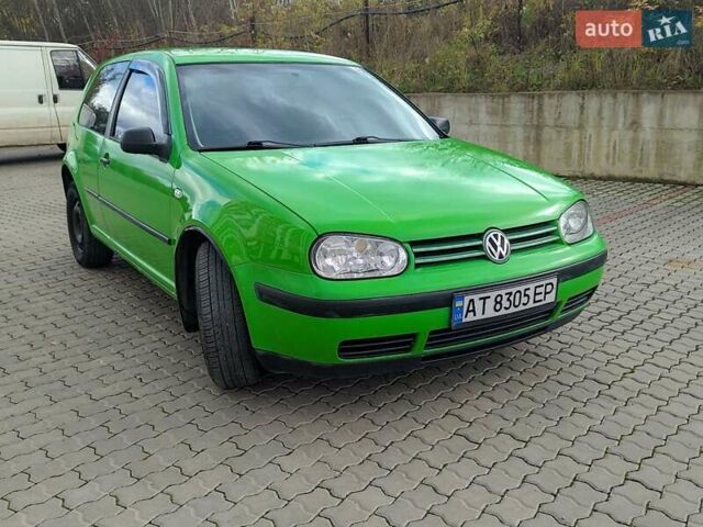 Зелений Фольксваген Гольф, об'ємом двигуна 1.39 л та пробігом 293 тис. км за 2999 $, фото 1 на Automoto.ua