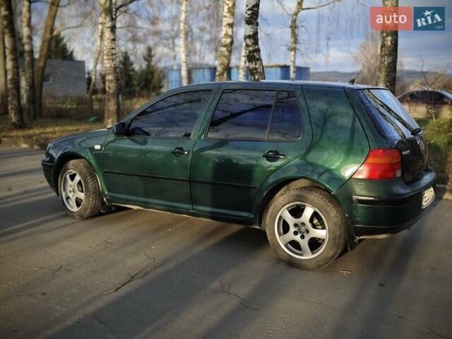 Зеленый Фольксваген Гольф, объемом двигателя 1.6 л и пробегом 255 тыс. км за 3800 $, фото 3 на Automoto.ua