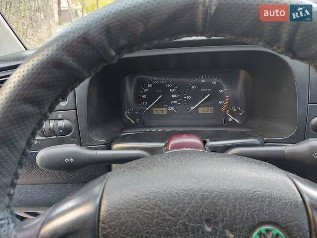 Фольксваген Гольф 1998 в Могилев-Подольском на Automoto.ua Зеленый Фольксваген Гольф, объемом двигателя 1.39 л и пробегом 384 тыс. км за 2200 $, фото 11 на Automoto.ua
