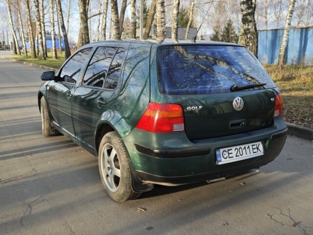 Зеленый Фольксваген Гольф, объемом двигателя 1.6 л и пробегом 255 тыс. км за 3800 $, фото 5 на Automoto.ua