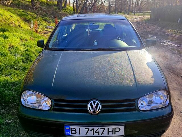 Зелений Фольксваген Гольф, об'ємом двигуна 1.4 л та пробігом 280 тис. км за 4200 $, фото 3 на Automoto.ua