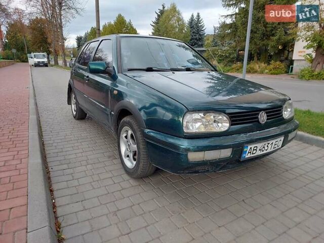 Фольксваген Гольф 1998 в Могилев-Подольском на Automoto.ua Зеленый Фольксваген Гольф, объемом двигателя 1.39 л и пробегом 384 тыс. км за 2200 $, фото 2 на Automoto.ua