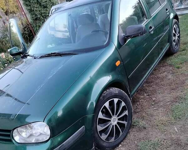 Зеленый Фольксваген Гольф, объемом двигателя 1.9 л и пробегом 331 тыс. км за 3000 $, фото 7 на Automoto.ua