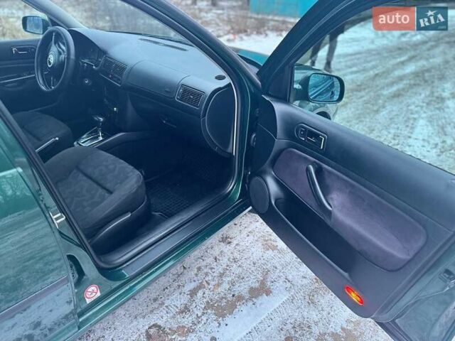 Зелений Фольксваген Гольф, об'ємом двигуна 1.6 л та пробігом 225 тис. км за 5200 $, фото 9 на Automoto.ua