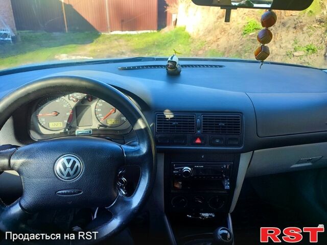 Зелений Фольксваген Гольф, об'ємом двигуна 1.4 л та пробігом 280 тис. км за 4200 $, фото 5 на Automoto.ua