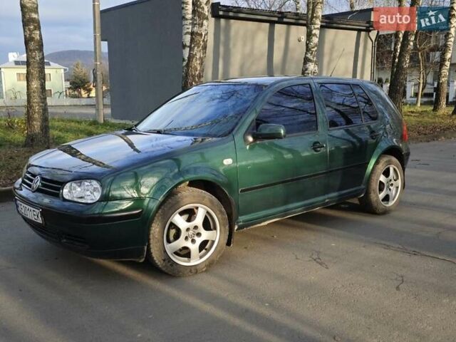 Зеленый Фольксваген Гольф, объемом двигателя 1.6 л и пробегом 255 тыс. км за 3800 $, фото 2 на Automoto.ua