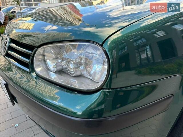 Зеленый Фольксваген Гольф, объемом двигателя 1.6 л и пробегом 226 тыс. км за 3600 $, фото 12 на Automoto.ua