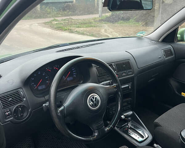 Зеленый Фольксваген Гольф, объемом двигателя 1.6 л и пробегом 210 тыс. км за 4200 $, фото 19 на Automoto.ua