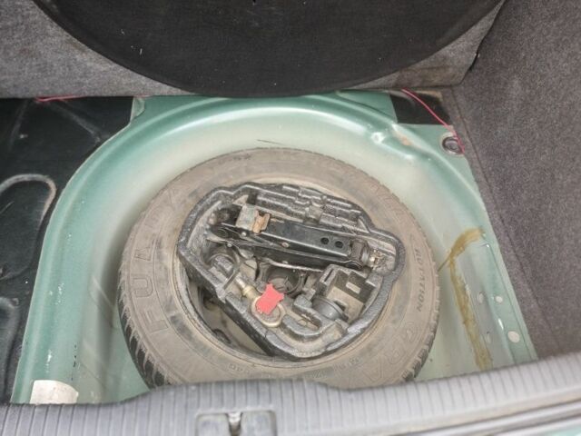 Зеленый Фольксваген Гольф, объемом двигателя 1.6 л и пробегом 255 тыс. км за 3800 $, фото 10 на Automoto.ua