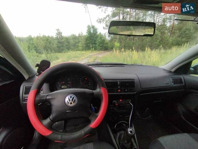 Зеленый Фольксваген Гольф, объемом двигателя 1.4 л и пробегом 326 тыс. км за 3800 $, фото 16 на Automoto.ua