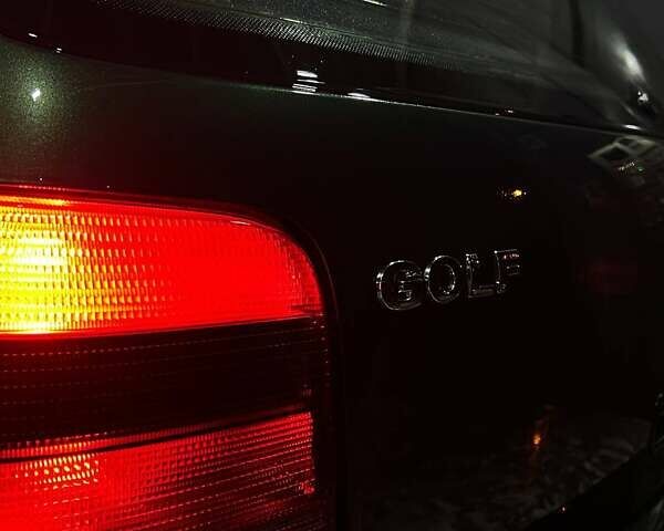 Зеленый Фольксваген Гольф, объемом двигателя 1.39 л и пробегом 186 тыс. км за 3250 $, фото 14 на Automoto.ua