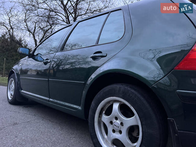 Зеленый Фольксваген Гольф, объемом двигателя 1.4 л и пробегом 366 тыс. км за 2850 $, фото 17 на Automoto.ua