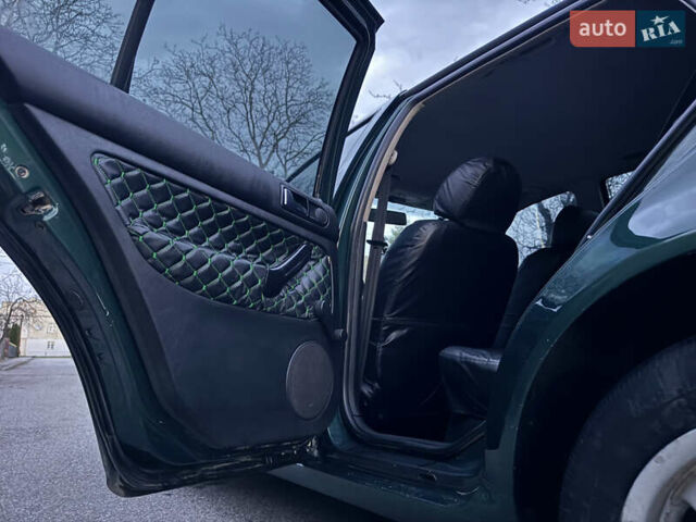 Зеленый Фольксваген Гольф, объемом двигателя 1.4 л и пробегом 366 тыс. км за 2850 $, фото 23 на Automoto.ua