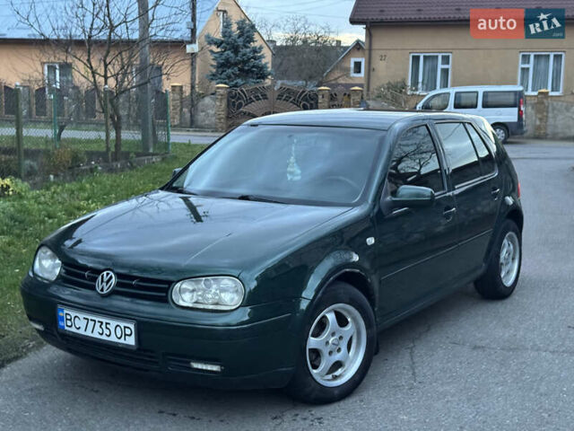 Зеленый Фольксваген Гольф, объемом двигателя 1.4 л и пробегом 366 тыс. км за 2850 $, фото 1 на Automoto.ua