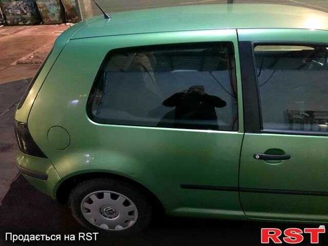 Зеленый Фольксваген Гольф, объемом двигателя 1.4 л и пробегом 344 тыс. км за 3800 $, фото 5 на Automoto.ua