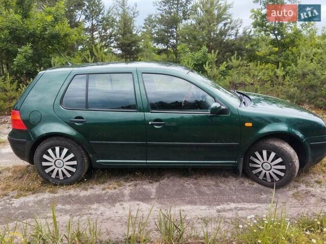 Зеленый Фольксваген Гольф, объемом двигателя 1.4 л и пробегом 326 тыс. км за 3800 $, фото 14 на Automoto.ua
