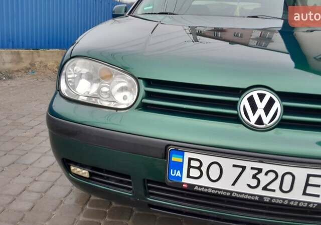 Зеленый Фольксваген Гольф, объемом двигателя 1.39 л и пробегом 170 тыс. км за 2999 $, фото 5 на Automoto.ua