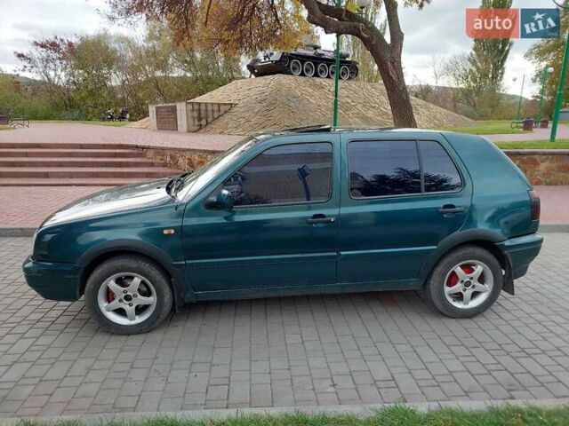 Фольксваген Гольф 1998 в Могилев-Подольском на Automoto.ua Зеленый Фольксваген Гольф, объемом двигателя 1.39 л и пробегом 384 тыс. км за 2200 $, фото 3 на Automoto.ua