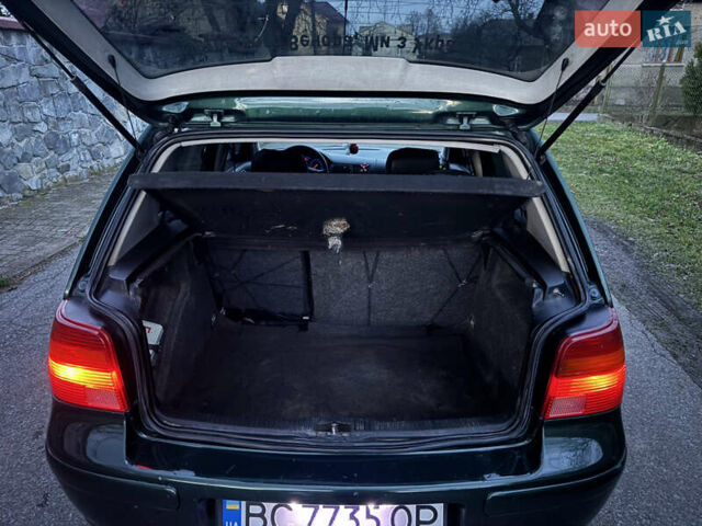 Зеленый Фольксваген Гольф, объемом двигателя 1.4 л и пробегом 366 тыс. км за 2850 $, фото 25 на Automoto.ua