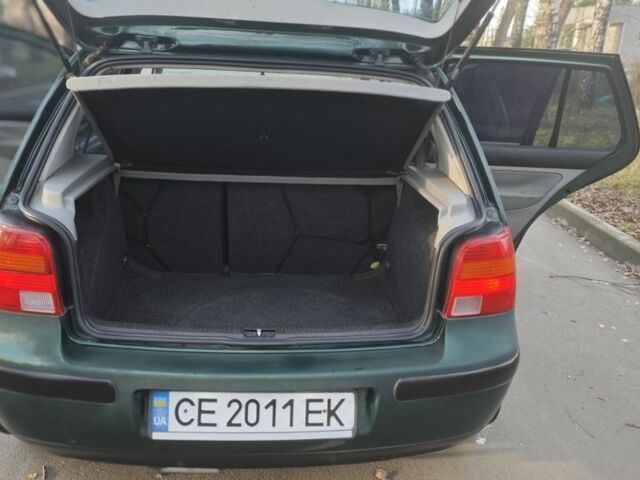 Зеленый Фольксваген Гольф, объемом двигателя 1.6 л и пробегом 255 тыс. км за 3800 $, фото 9 на Automoto.ua