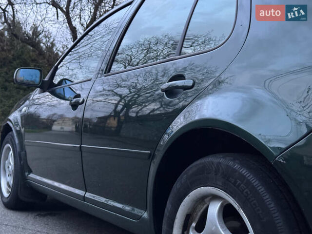 Зеленый Фольксваген Гольф, объемом двигателя 1.4 л и пробегом 366 тыс. км за 2850 $, фото 16 на Automoto.ua