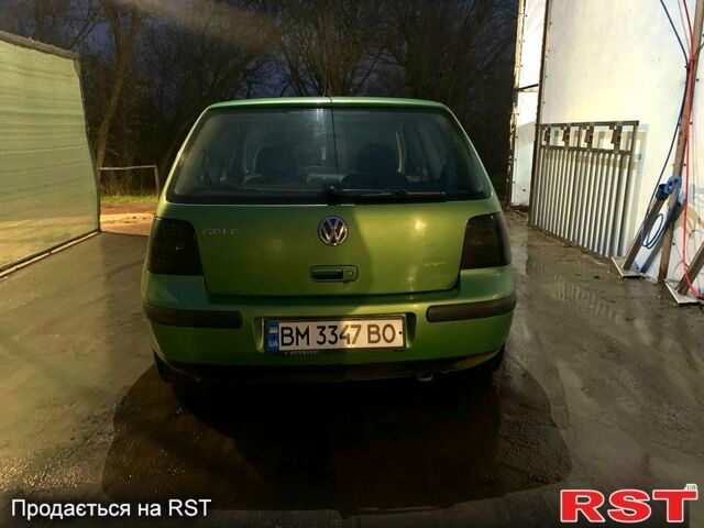 Зеленый Фольксваген Гольф, объемом двигателя 1.4 л и пробегом 344 тыс. км за 3800 $, фото 10 на Automoto.ua