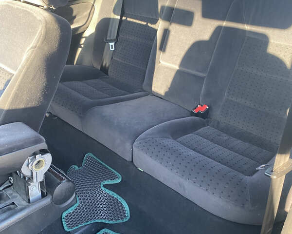 Зеленый Фольксваген Гольф, объемом двигателя 1.6 л и пробегом 290 тыс. км за 3500 $, фото 26 на Automoto.ua